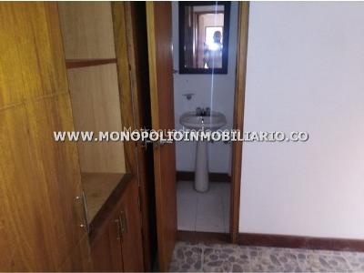 Casa de 4 alcobas en venta en El Esmeraldal, Envigado, 515 m² · foto 16 de 20