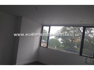 Apartamento de 3 alcobas en venta en El Castillo, Medellín, 220 m² · foto 9 de 10