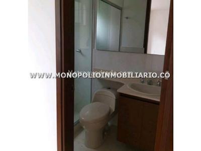 Apartamento en venta en Alejandria, Medellín · foto 2 de 9