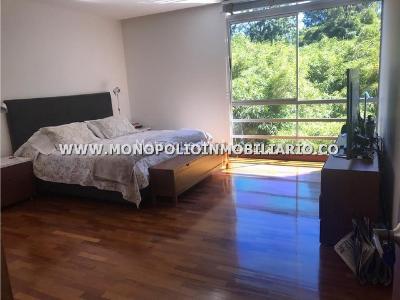 Apartamento de 3 alcobas en venta en El Tesoro, Medellín, 281 m² · foto 20 de 20