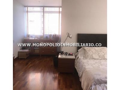 Apartamento de 3 alcobas en venta en El Tesoro, Medellín, 281 m² · foto 2 de 20