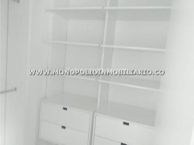 Apartamento de 3 alcobas en venta en El Castillo, Medellín, 220 m² · foto 5 de 10