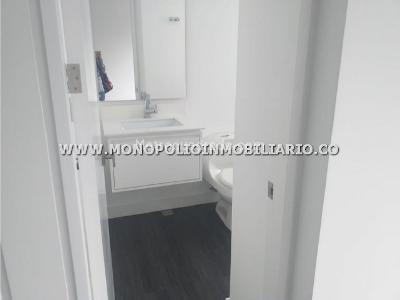 Apartamento de 3 alcobas en venta en El Castillo, Medellín, 220 m² · foto 6 de 10