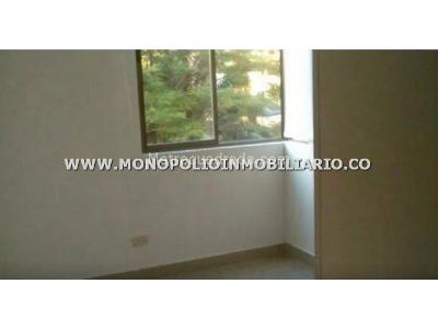 Apartamento de 3 alcobas en arriendo en Los Balsos, Medellín, 93 m² · foto 2 de 16