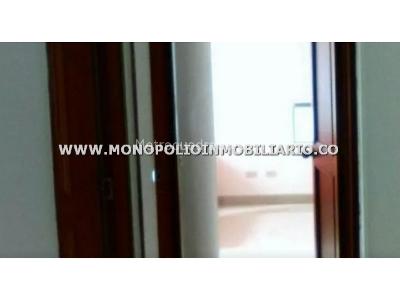 Apartamento de 3 alcobas en arriendo en Los Balsos, Medellín, 93 m² · foto 3 de 16