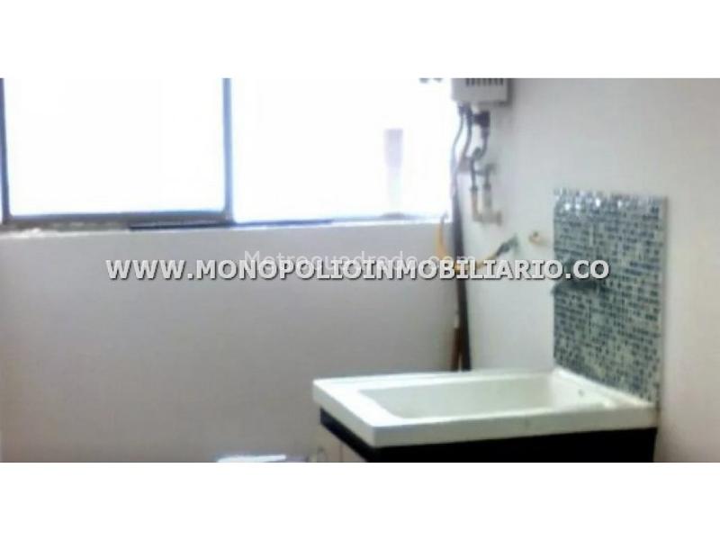 Charming 3BR Apartment in Los Balsos - 4