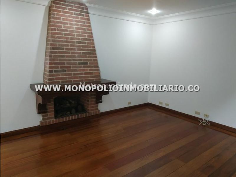Casa Familiar de 3 Alcobas en Altos del Poblado (Sin Muebles) - 7