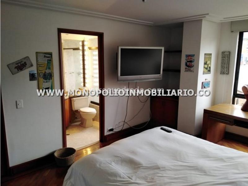 Luxurious 4BR Apartment in El Poblado - 4