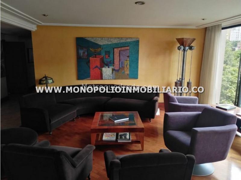 Luxurious 4BR Apartment in El Poblado - 9