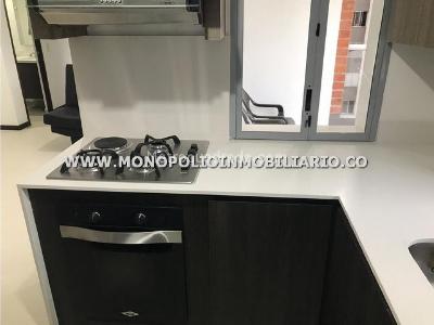 Apartamento de 3 alcobas en arriendo en Los Colores, Medellín, 70 m² · foto 10 de 20