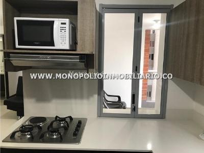 Apartamento de 3 alcobas en arriendo en Los Colores, Medellín, 70 m² · foto 15 de 20
