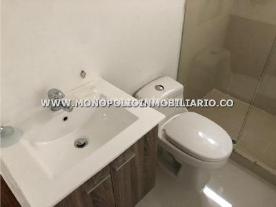 Apartamento de 3 alcobas en venta en Los Balsos, Medellín, 112 m² · foto 2 de 9
