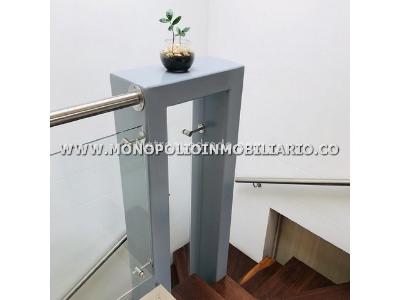 Casa de 3 alcobas en venta en Zuñiga, Envigado, 177 m² · foto 2 de 20