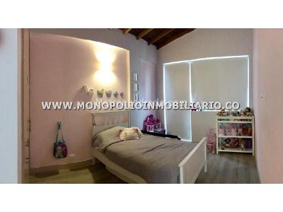 Casa de 3 alcobas en venta en Zuñiga, Envigado, 177 m² · foto 3 de 20