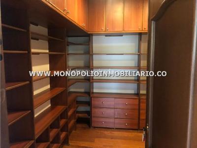Casa de 3 alcobas en venta en El Tesoro, Medellín, 315 m² · foto 17 de 20