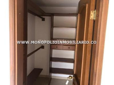 Casa de 3 alcobas en venta en El Tesoro, Medellín, 315 m² · foto 8 de 20