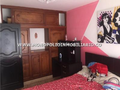 Casa de 4 alcobas en venta en Belen La Palma, Medellín, 182 m² · foto 9 de 13