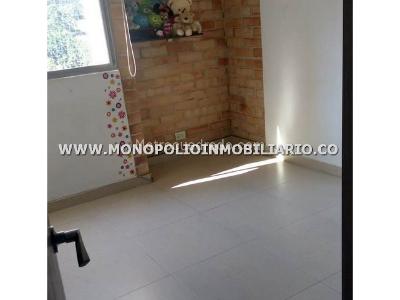 Apartamento de 3 alcobas en venta en La Doctora, Sabaneta, 68 m² · foto 3 de 9