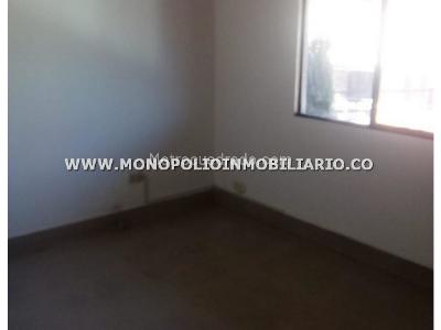 Casa de 5 alcobas en venta en Los Alpes, Medellín, 168 m² · foto 8 de 10