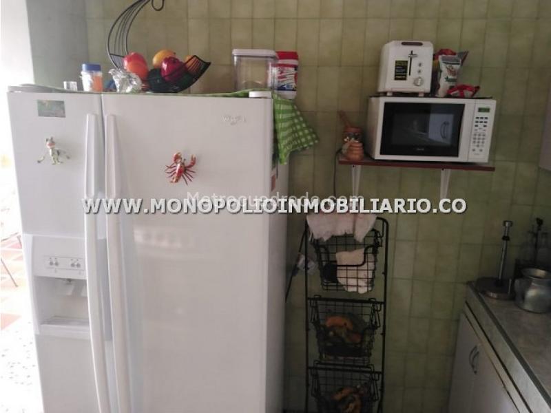 Spacious 3BR Apartment in Manila - 8