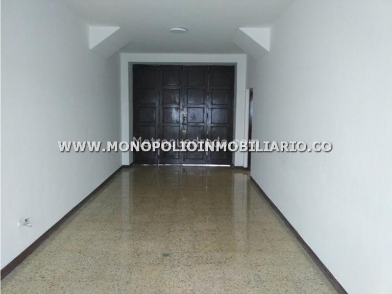 Exclusive 4BR House in Laureles with Garden