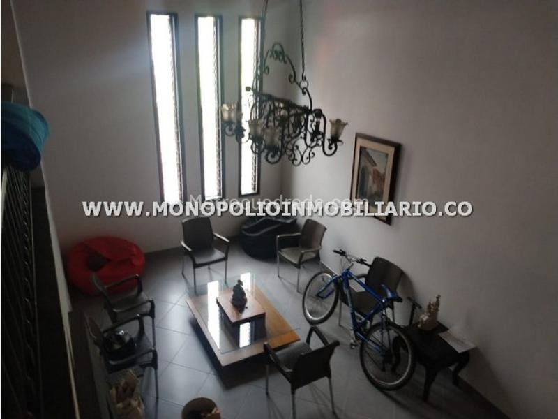 Casa Amplia de 3 Alcobas en Simon Bolivar - 2