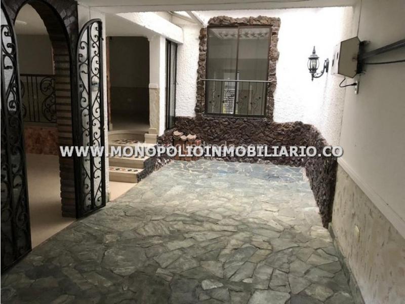 Beautiful 3BR House in Los Colores