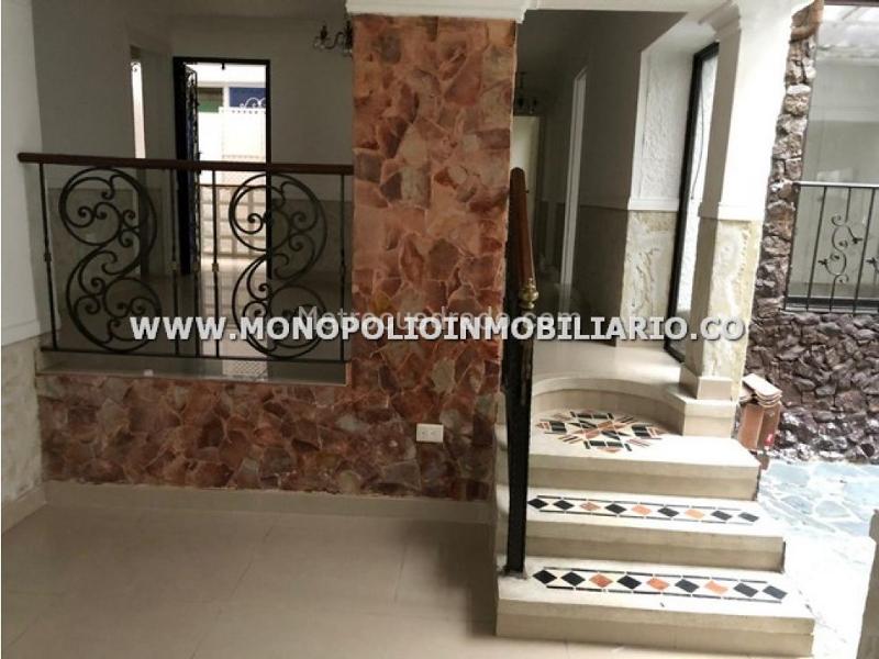 Beautiful 3BR House in Los Colores - 2