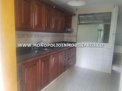Apartamento de 4 alcobas en arriendo en La Florida, Medellín, 140 m² · foto 2 de 10