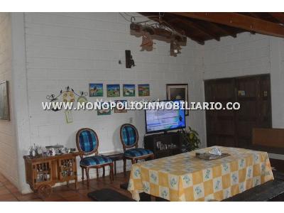 Casa de 4 alcobas en arriendo en Pantanillo, Envigado, 420 m² · foto 12 de 17