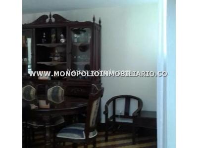 Casa de 4 alcobas en venta en Manrique, Medellín, 158 m² · foto 11 de 16