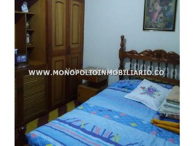 Casa de 4 alcobas en venta en Manrique, Medellín, 158 m² · foto 16 de 16