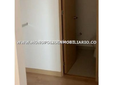 Apartamento de 3 alcobas en venta en San Jose, Sabaneta, 68 m² · foto 5 de 12
