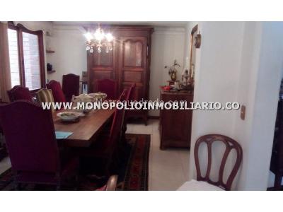 Casa de 4 alcobas en venta en La Florida, Medellín, 326 m² · foto 13 de 20