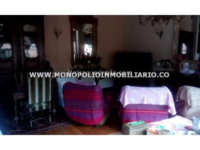 Casa de 4 alcobas en venta en La Florida, Medellín, 326 m² · foto 14 de 20