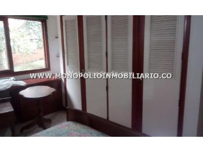 Casa de 4 alcobas en venta en La Florida, Medellín, 326 m² · foto 18 de 20