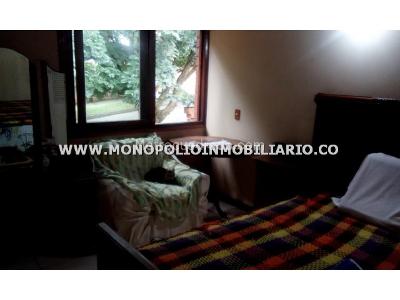 Casa de 4 alcobas en venta en La Florida, Medellín, 326 m² · foto 9 de 20