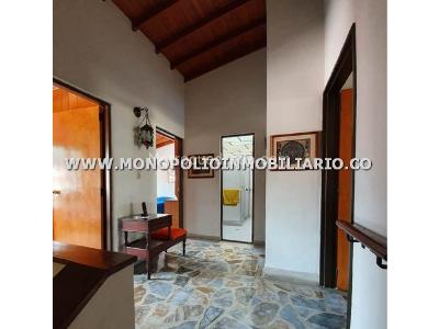 Casa de 5 alcobas en venta en Santa Monica, Medellín, 238 m² · foto 4 de 16