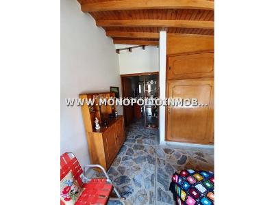 Casa de 5 alcobas en venta en Santa Monica, Medellín, 238 m² · foto 8 de 16