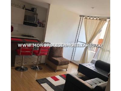 Apartamento de 3 alcobas en venta en Cabañitas, Bello, 76 m² · foto 2 de 19