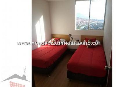Apartamento de 3 alcobas en venta en Cabañitas, Bello, 76 m² · foto 5 de 19
