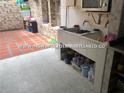 Casa de 4 alcobas en venta en San Javier, Medellín, 170 m² · foto 12 de 13