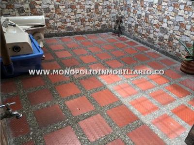 Casa de 4 alcobas en venta en San Javier, Medellín, 170 m² · foto 9 de 13