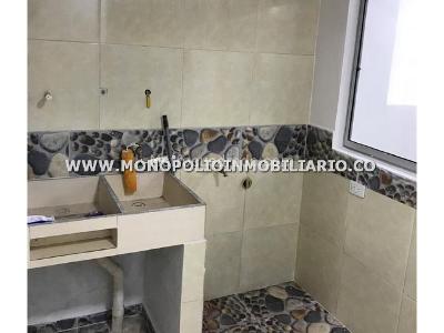 Apartamento de 4 alcobas en venta en Cabañitas, Bello, 105 m² · foto 5 de 13