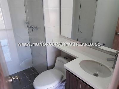 Apartamento de 2 alcobas en venta en La Navarra, Bello, 68 m² · foto 2 de 10