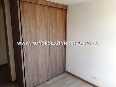 Apartamento de 2 alcobas en venta en La Navarra, Bello, 68 m² · foto 7 de 10