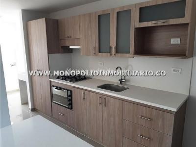 Apartamento de 2 alcobas en venta en La Navarra, Bello, 68 m² · foto 8 de 10
