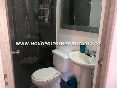 Apartamento de 3 alcobas en venta en Los Colores, Medellín, 75 m² · foto 11 de 12