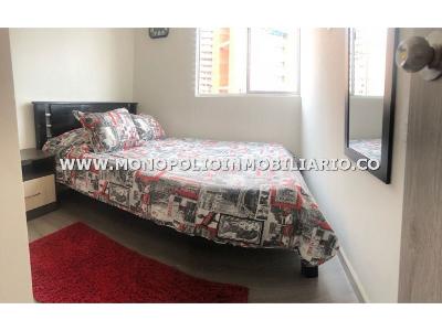 Apartamento de 3 alcobas en venta en Los Colores, Medellín, 75 m² · foto 2 de 12