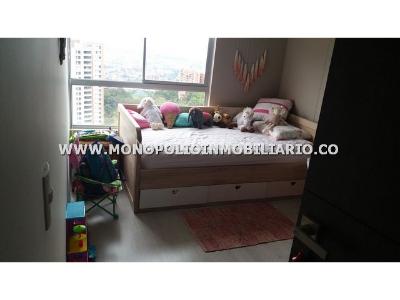 Apartamento de 3 alcobas en venta en Loma De Las Brujas, Envigado, 107 m² · foto 11 de 12